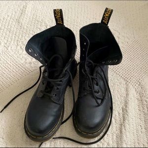 Dr. Martens 1460 Pascal Soft Leather Black Size 8